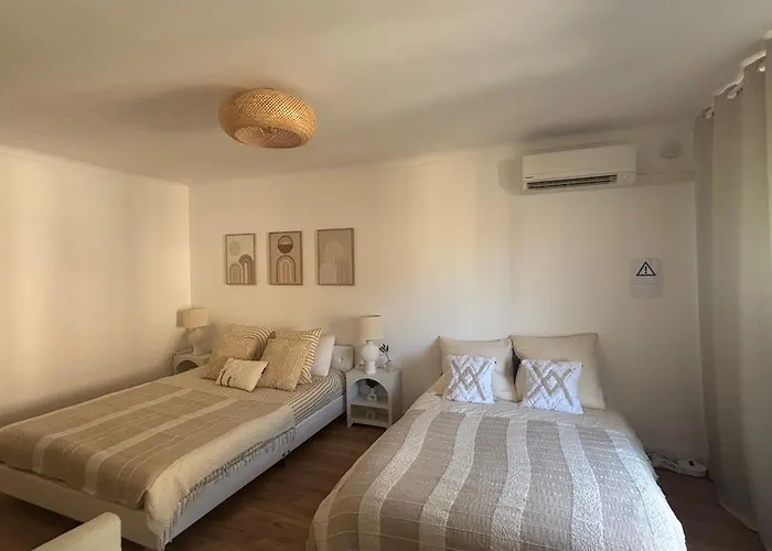 Spacieux Proche Gare Apartmán *